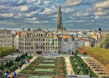 Bruxelles : Gardienne des Marchés Financiers ou Complice du Laxisme Budgétaire ?