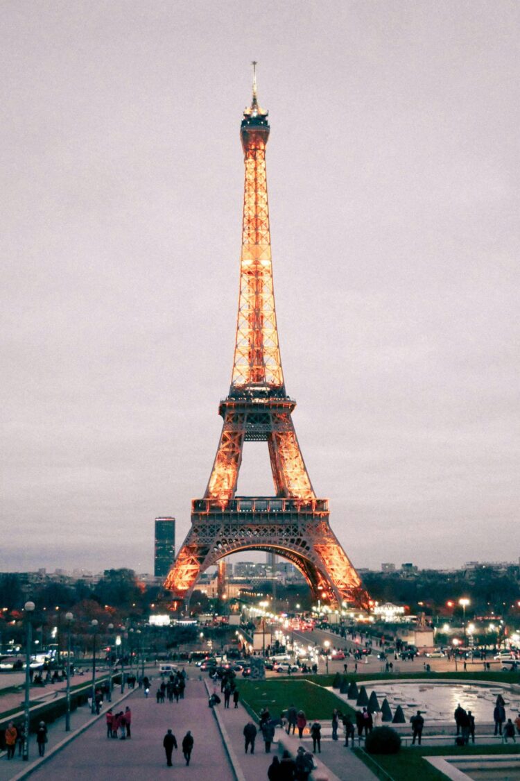 Explore the Enchanting Outdoor Exhibitions Happening Now in Paris! Explore the Enchanting Outdoor Exhibitions Happening Now in Paris!