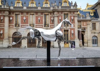 Découvrez Zeus, le Spectaculaire Cheval Métallique des JO, Exposé Gratuitement au Mucem à Marseille!