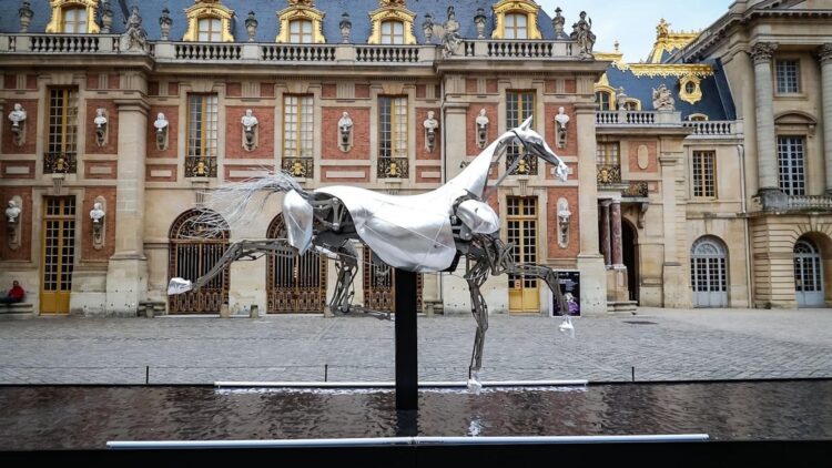 Découvrez Zeus, le Spectaculaire Cheval Métallique des JO, Exposé Gratuitement au Mucem à Marseille! Découvrez Zeus, le Spectaculaire Cheval Métallique des JO, Exposé Gratuitement au Mucem à Marseille!