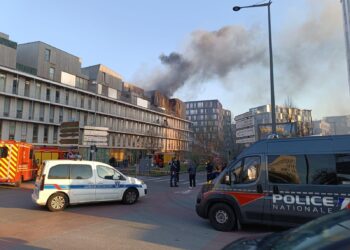 Spectacular Blaze in Lille Forces Evacuation of 200 Residents, Miraculously No Injuries Reported!
