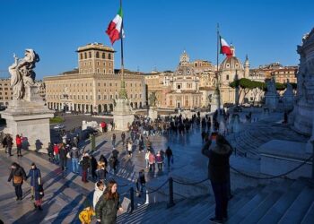 Emmanuel Finkiel: When a Camera Captures Consciousness, Eyes Become Windows to the Soul