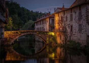 Unveiling the French Healthcare System: A Comprehensive Analysis