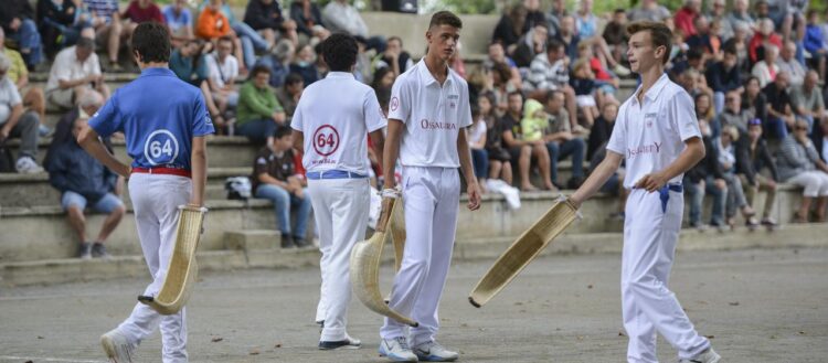 Finale Épique du Championnat de France de Pelote Basque : Duel 100% Navarrais !