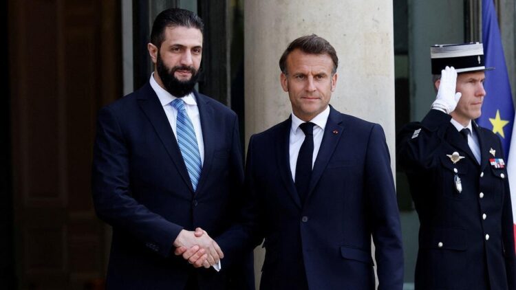 Rencontre historique : Le président syrien Ahmed al-Charaa fait ses débuts en Europe avec une visite à Paris