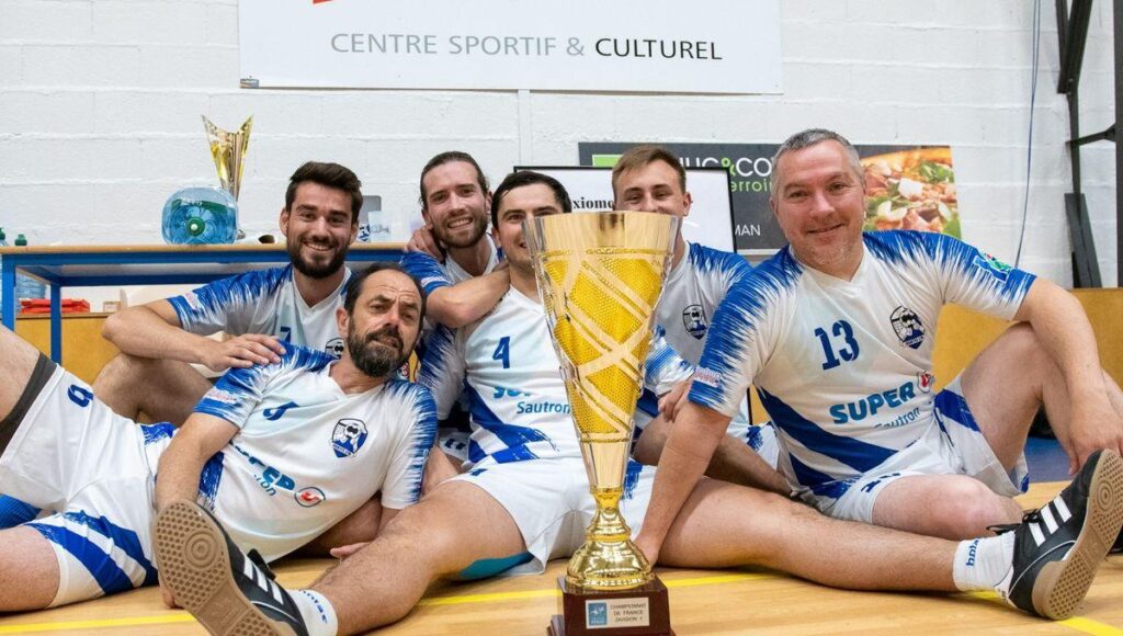 Le Nantes Laetitia Tennis Ballon en quête de son 6e titre de champion de France !