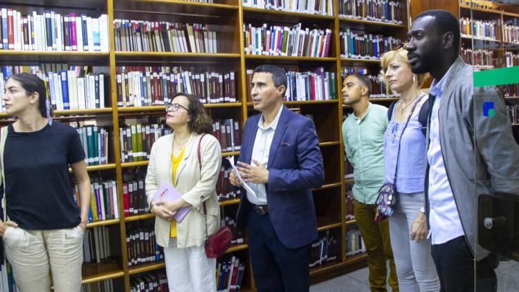 Comment la France et l’Europe Rivalisent avec Donald Trump pour Attirer les Chercheurs Étrangers Comment la France et l’Europe Rivalisent avec Donald Trump pour Attirer les Chercheurs Étrangers