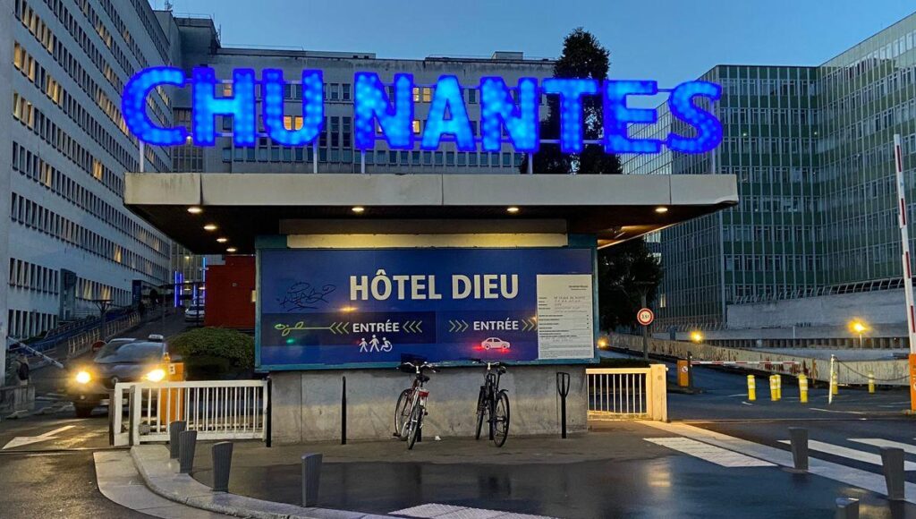 CHU de Nantes: 7,500 Staff Embrace New Roles and Locations!