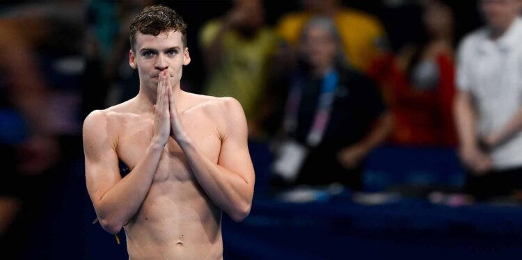 Pourquoi Léon Marchand Manquera les Championnats de France : Une Décision Inattendue de la Fédération