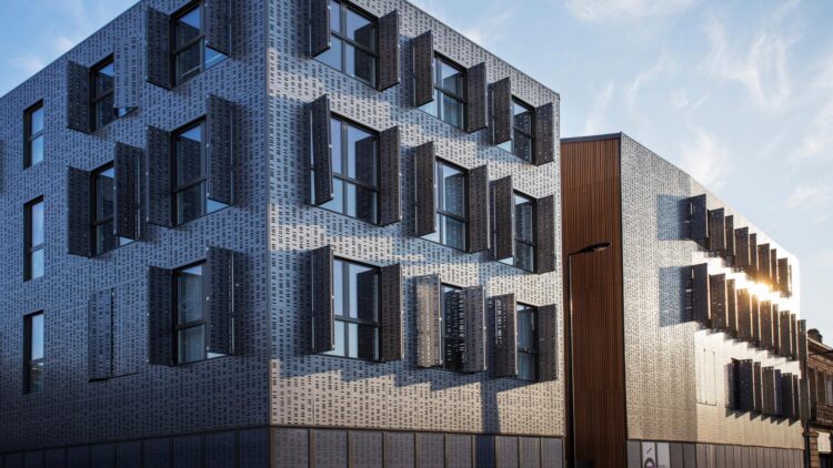 Discovering the Vibrant World of Education in Bordeaux