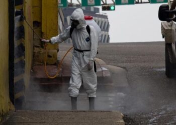 Le Cri du Cœur de la Croix-Rouge : L’Appel Urgent Face au Variant Omicron