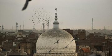 Retailleau Warns: Muslim Brotherhood Aims to Shift France Towards Sharia Law
