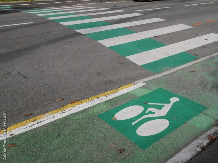 Rues de Strasbourg en Ébullition : Les Habitants de la Rue Mélanie S’opposent à la Nouvelle Piste Cyclable !