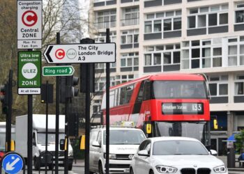12,8 millions d’euros versés aux actionnaires du péage urbain le plus cher de France 12,8 millions d’euros versés aux actionnaires du péage urbain le plus cher de France