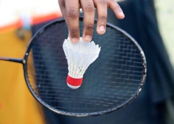 Charles Noakes Triomphe et Remporte le Prix Ouest-France en Para-Badminton