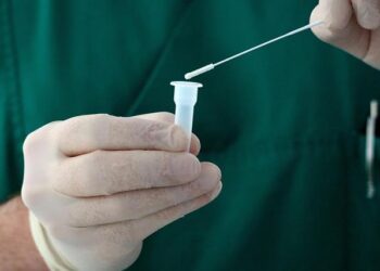 Covid-19 : un nouveau variant inquiétant détecté pour la première fois en France