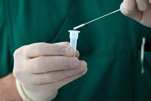 Covid-19 : un nouveau variant inquiétant détecté pour la première fois en France
