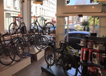 Lyon inaugure la plus grande vélostation de France avec 1 500 nouvelles places de stationnement
