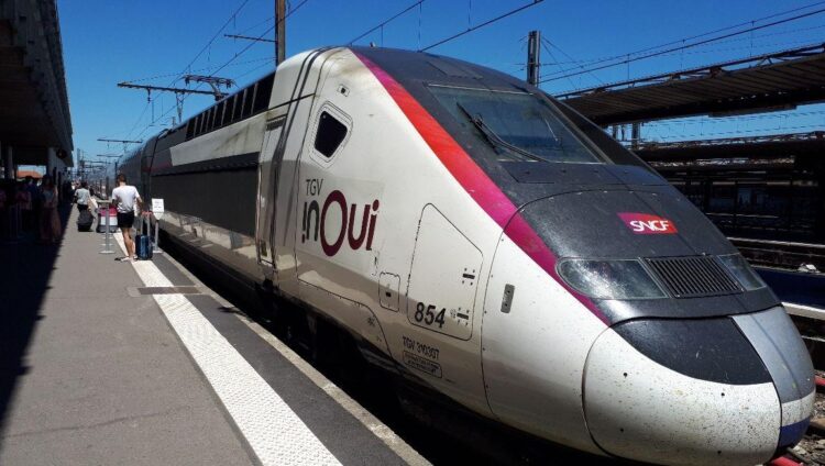 Intempéries : la ligne TGV Paris-Toulouse interrompue, un train évacué dans le Lot-et-Garonne Intempéries : la ligne TGV Paris-Toulouse interrompue, un train évacué dans le Lot-et-Garonne