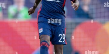 Griedge Mbock Nommée Nouvelle Capitaine de l’Équipe de France en Foot, Succédant à Wendie Renard