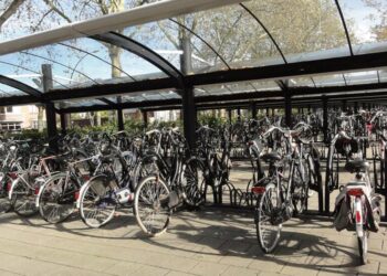 Le plus grand parking vélo de France ouvre ses 1 500 places à Lyon !