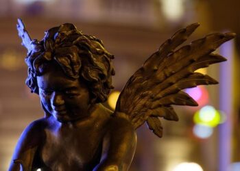 Le PSG sacré champion d’Europe : les Parisiens de retour en France avec le trophée tant attendu