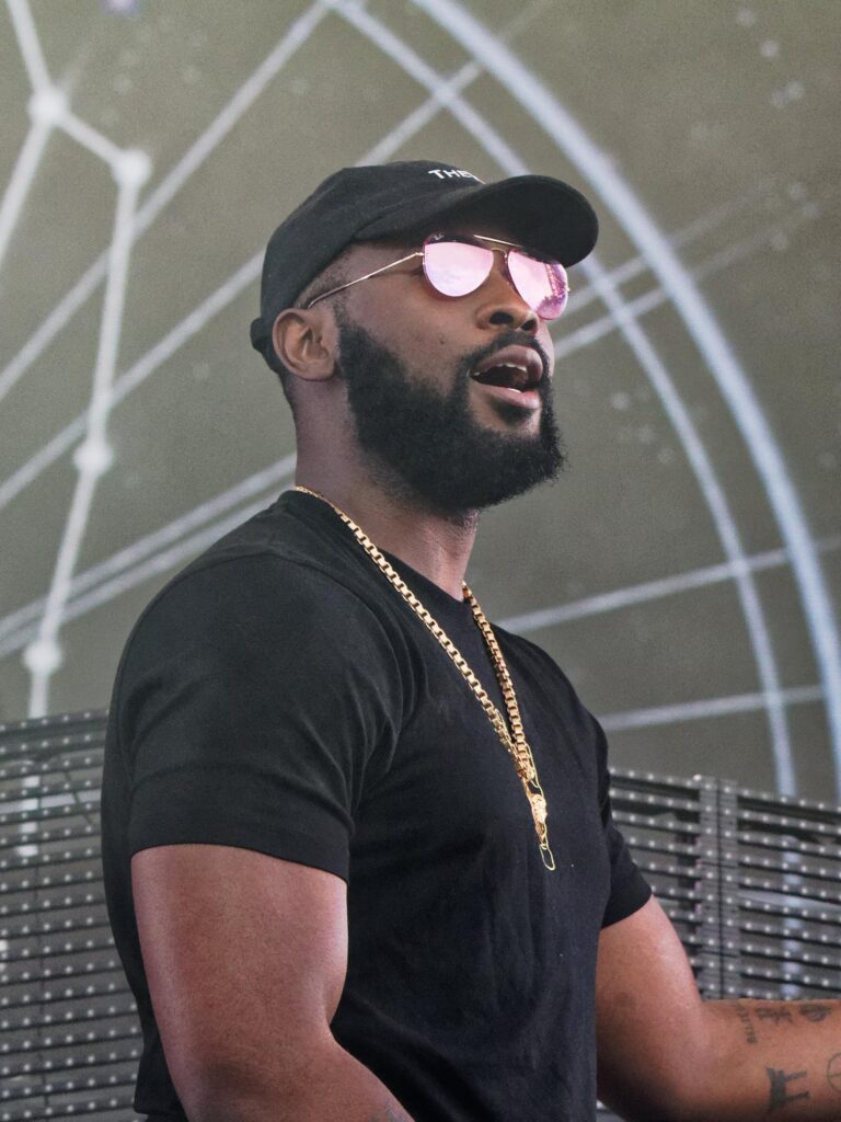 EN IMAGES : L’immense star belge Damso enflamme Lille lors d’une rencontre inoubliable avec son public – « Je suis encore tremblante
