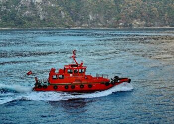 En direct du bateau océanographique Téthys au large de Nice pour le Sommet des Océans