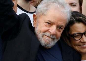 À Paris, Lula invite Macron à « ouvrir son cœur » à l’accord de libre-échange Mercosur-UE