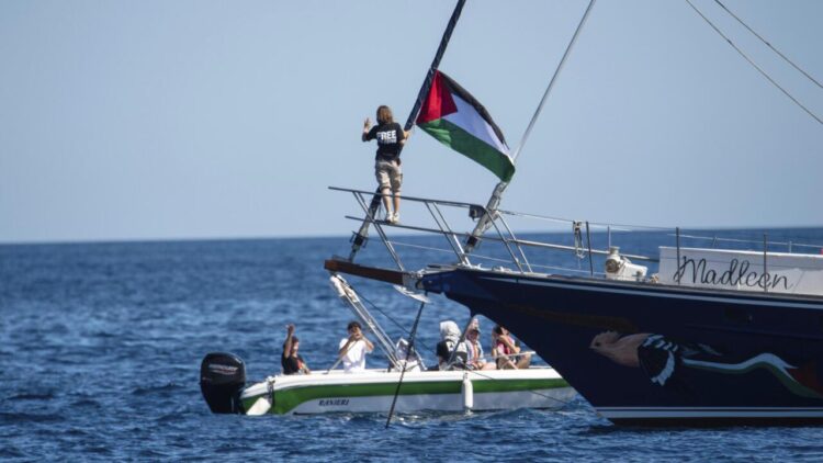 Humanitarian Boat Stopped by Israel: Toulouse Mayor Threatened Amid Growing Mobilization