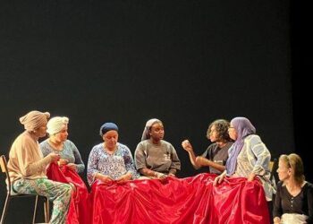 Les mères de La Belle de Mai envoûtent la scène du Festival de Marseille avec une performance captivante