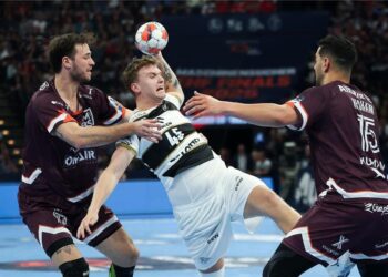 Montpellier Handball Triumphantly Lifts the Coupe de France Trophy Above La Comédie