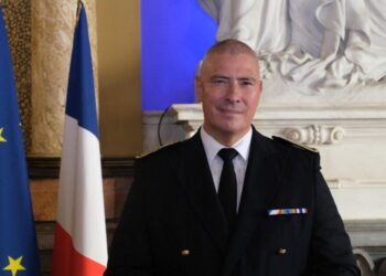 Le préfet des Alpes-Maritimes ordonne le retrait du drapeau israélien de la mairie de Nice