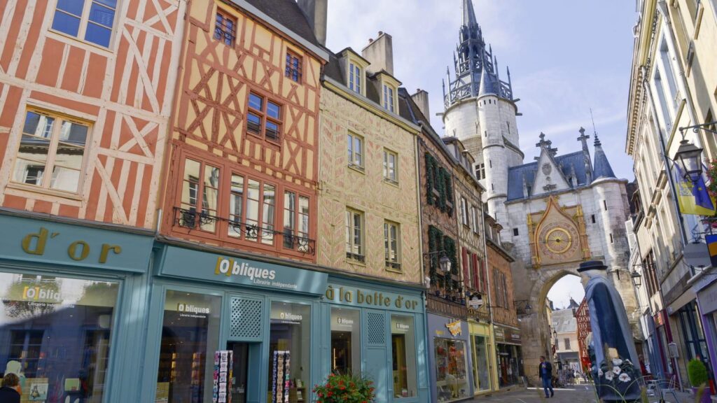 Auxerre dévoile les trésors cachés de Strasbourg