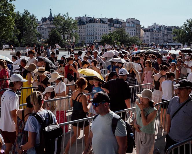Canicule à Paris et en Île-de-France : la capitale passe en vigilance orange

—

Paris et l’Île-de-France sous alerte orange : la canicule s’intensifie