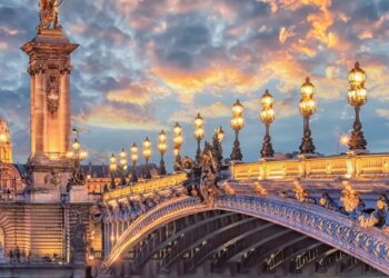 Why France Is Losing Its Tourism Edge to Spain: An In-Depth Look