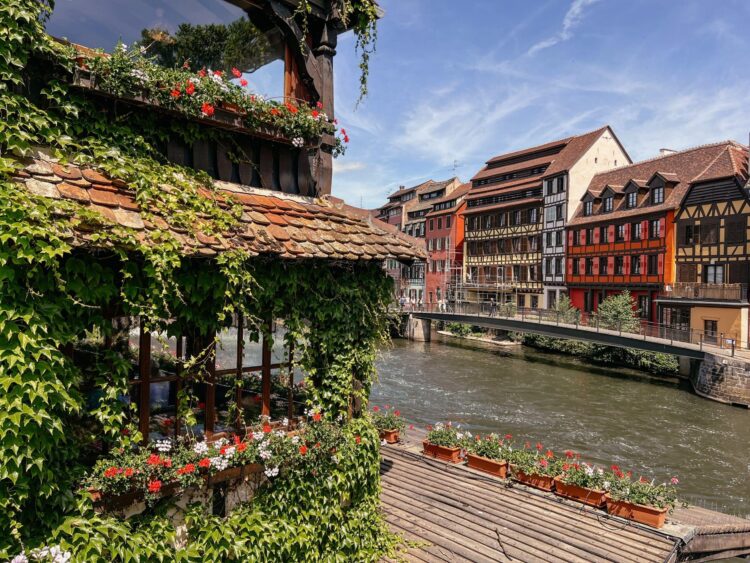 Strasbourg s’unit à un camp palestinien : 3 questions pour saisir cette décision controversée