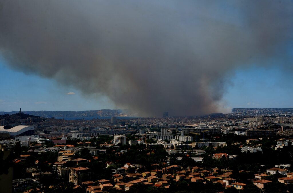 Incendie à Marseille : Bruno Retailleau tire la sonnette d’alarme, le feu reste hors de contrôle