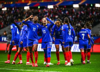Ne manquez pas le programme TV 100% foot féminin à découvrir absolument !