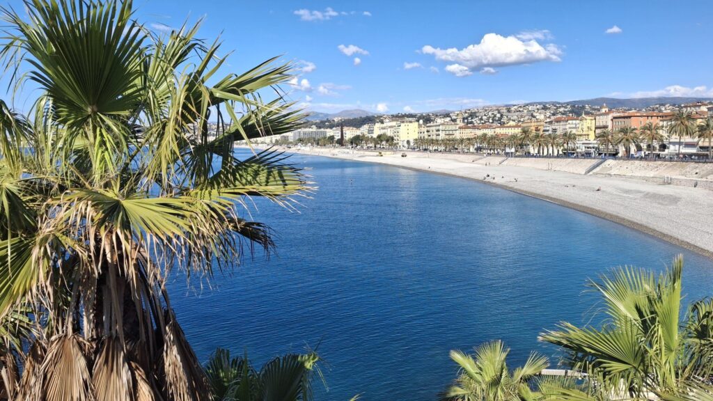 Explorez la ville côtière près de Nice la plus Instagrammée de France !