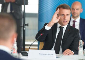 Le fondateur de SM Entertainment et Macron dévoilent des projets ambitieux pour une coopération culturelle bilatérale renforcée