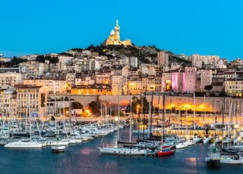 Marseille : un chauffeur VTC condamné après avoir foncé sur des taxis armé