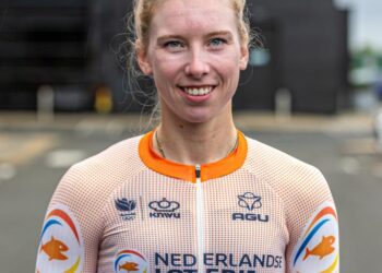 Lorena Wiebes Shines with Dazzling Double Sprint Victory in Poitiers at Tour de France Femmes