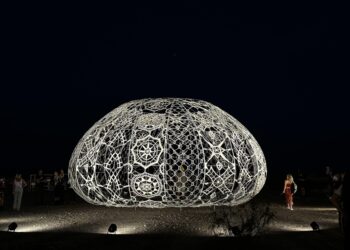 À la Biennale des Arts de Nice, l’océan inspire une vague de créativité chez les artistes