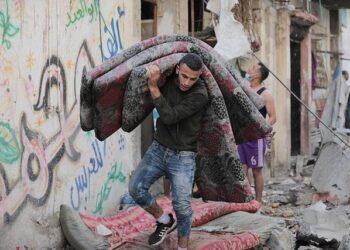 Pourquoi le Quai d’Orsay freine l’évacuation des réfugiés gazaouis vers la France