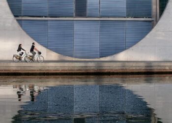Cyclisme : Pauline Ferrand-Prévot triomphe au Tour de France Femmes, 36 ans après Jeannie Longo — Pauline Ferrand-Prévot s’impose au Tour de France Femmes, mettant fin à une attente de 36 ans depuis Jeannie Longo! Cyclisme : Pauline Ferrand-Prévot triomphe au Tour de France Femmes, 36 ans après Jeannie Longo — Pauline Ferrand-Prévot s’impose au Tour de France Femmes, mettant fin à une attente de 36 ans depuis Jeannie Longo!
