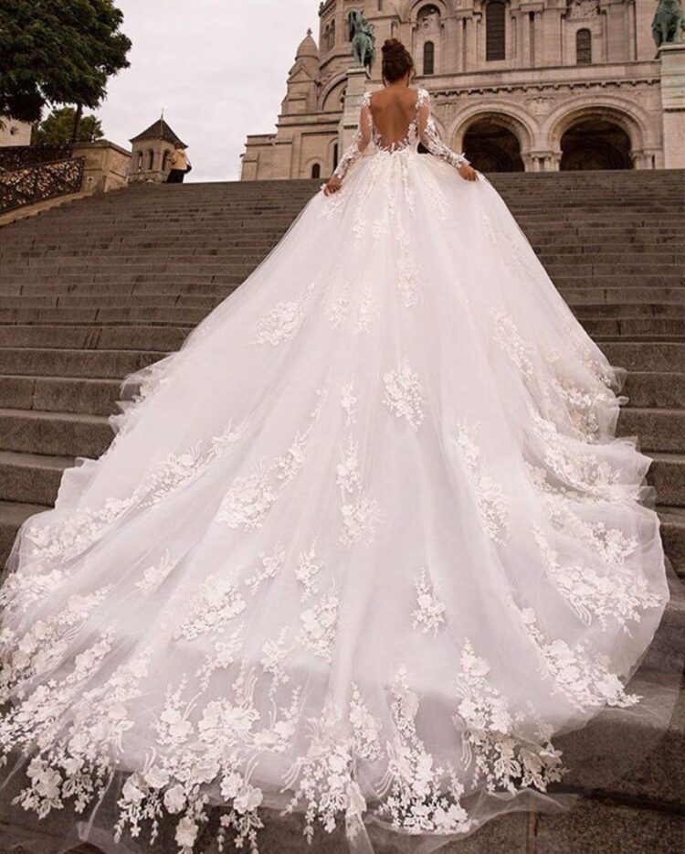 En Grèce, les mariages de rêve font vibrer l’économie des îles des Cyclades En Grèce, les mariages de rêve font vibrer l’économie des îles des Cyclades