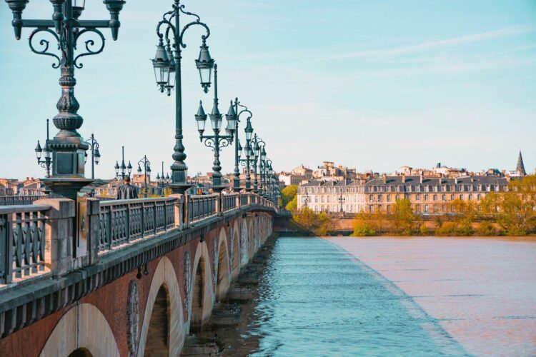 5 communes autour de Bordeaux où les prix des maisons ont chuté jusqu’à 18 %