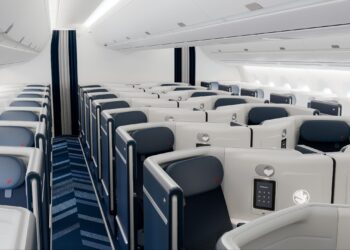 Join the Team: Chargé(e) de Développement Role Driving Growth in Industries & Tech Sector