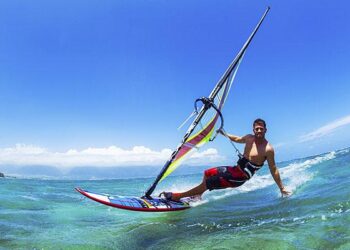 Epic Water Battles: French Jousting Championships Crown Their Champions